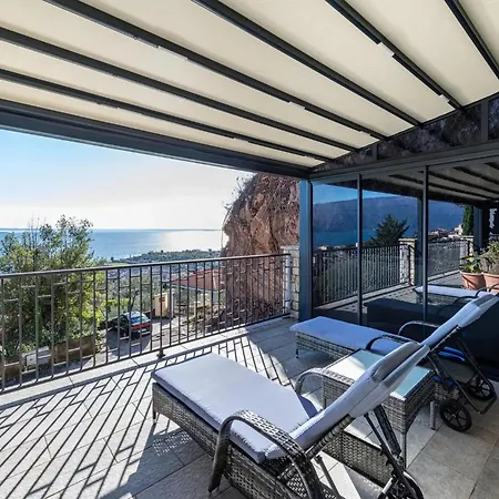 Apartment Virgilio Blu *